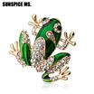 Fashion Frog Animal Brooch For Women Corsage Jewelry Enamel Pins Crystal Men Brooches Broches Banquet Casual Accessories Gift