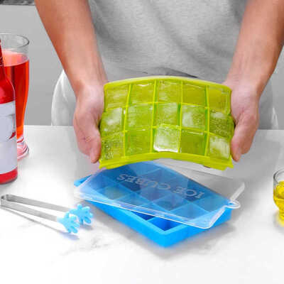 15 24holes Square Ice Cubes Making Box with Lids Fruit Puree Jelly Molds Home Kitchen Fridge Drinking Jelly Pudding Making Tool
15 24holes Square Ice Cubes Making Box with Lids Fruit Puree Jelly Molds Home Kitchen Fridge Drinking Jelly Pudding Making Tool