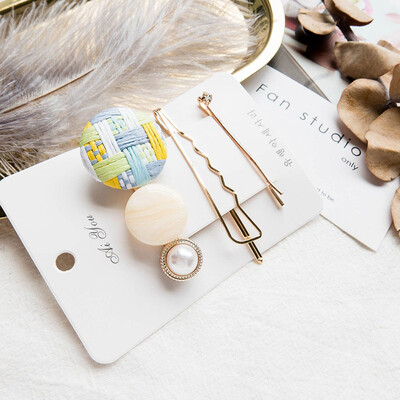 Fashion Temperament Pearl Decoration Hairpins Plaid Pattern Three-piece Women Hair Clips
Fashion Temperament Pearl Decoration Hairpins Plaid Pattern Three-piece Women Hair Clips