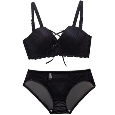 Sexy Women Lingerie Set Lace-up Solid Color Bra Set Cross Hollow Gathered Wire Free Sweet Breathable Panties Bra Set
Sexy Women Lingerie Set Lace-up Solid Color Bra Set Cross Hollow Gathered Wire Free Sweet Breathable Panties Bra Set