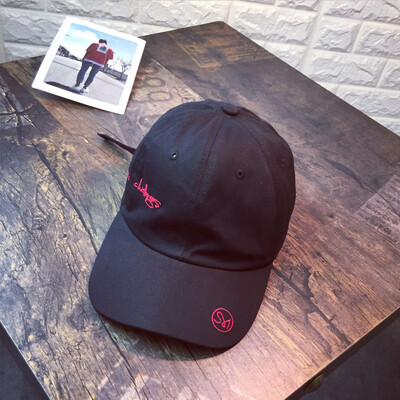 Hat women spring&summer baseball cap men Korean version of wild tide letters embroidered cap purple Harajuku couples visor
Hat women spring&summer baseball cap men Korean version of wild tide letters embroidered cap purple Harajuku couples visor