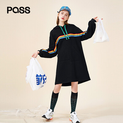 PASS2019 spring new long-sleeved black sweater dress female loose student color striped tie drawstring hooded shirt tide black
PASS2019 spring new long-sleeved black sweater dress female loose student color striped tie drawstring hooded shirt tide black