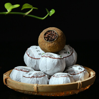 Xinhui Xiaoqingtang Yunnan Palace Puer Tea Super Black Tea 100 grams 250 grams of Tianma Laoshu Citrus Puer Tea
Xinhui Xiaoqingtang Yunnan Palace Puer Tea Super Black Tea 100 grams 250 grams of Tianma Laoshu Citrus Puer Tea