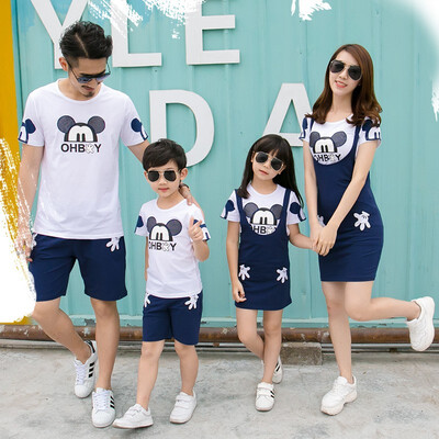 Family matching mother daughter father son dad mommy&me clothes family look girls boys korean clothing men women summer dress
Family matching mother daughter father son dad mommy&me clothes family look girls boys korean clothing men women summer dress
