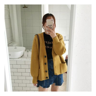 Early spring 2018 Korean version languid single breasted v-neck lantern sleeve loose sweater cardigan short style jacket
Early spring 2018 Korean version languid single breasted v-neck lantern sleeve loose sweater cardigan short style jacket