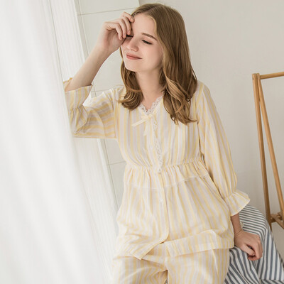 Novo month fitted gauze month clothes maternal home service breastfeeding clothes cotton J38027 yellow
Novo month fitted gauze month clothes maternal home service breastfeeding clothes cotton J38027 yellow
