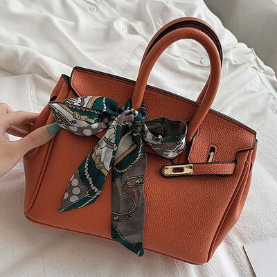 In the summer of 2019 the new womens bag large bag single shoulder bag solid color simple one shoulder slant handbag
In the summer of 2019 the new womens bag large bag single shoulder bag solid color simple one shoulder slant handbag