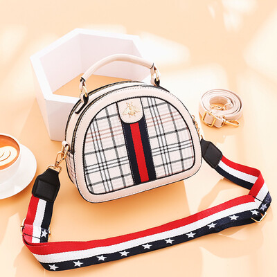 Simple small bag female 2019 new cool Korean version of the wild Messenger bag saddle bag fashion shoulder bag handbag
Simple small bag female 2019 new cool Korean version of the wild Messenger bag saddle bag fashion shoulder bag handbag