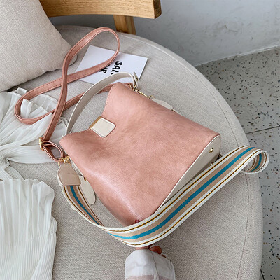 Chic leisure broadband small bag fashion small fresh contrast color handbag new 2019 slung womens bag bucket bag
Chic leisure broadband small bag fashion small fresh contrast color handbag new 2019 slung womens bag bucket bag