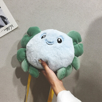 2019 new wave casual fashion plush toy girl messenger bag cartoon cute child fun small crab shoulder bag
2019 new wave casual fashion plush toy girl messenger bag cartoon cute child fun small crab shoulder bag
