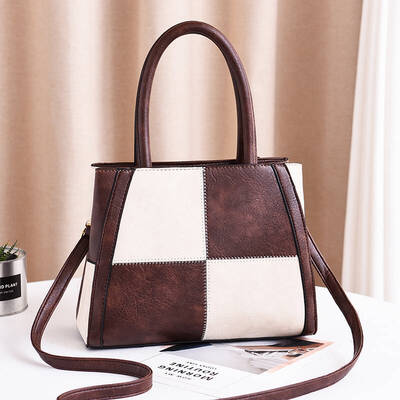 2019 female bag spring new European&American fashion handbag elegant big bag shoulder Messenger bag
2019 female bag spring new European&American fashion handbag elegant big bag shoulder Messenger bag