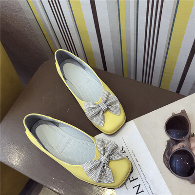 Square shoes women summer flat bottom Joker bow night fairy Feng Shui drill grandma shoes
Square shoes women summer flat bottom Joker bow night fairy Feng Shui drill grandma shoes