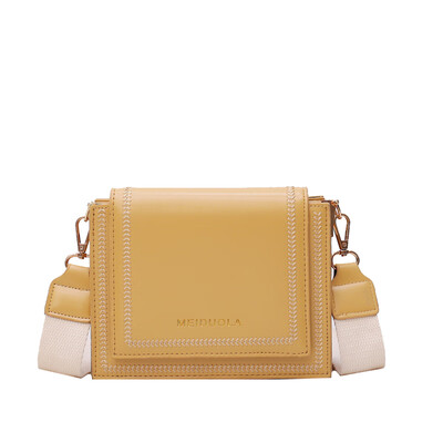 The Korean version of Little Girl Tide in Summer is super hot with simple chains one shoulder slanting bag&ins
The Korean version of Little Girl Tide in Summer is super hot with simple chains one shoulder slanting bag&ins