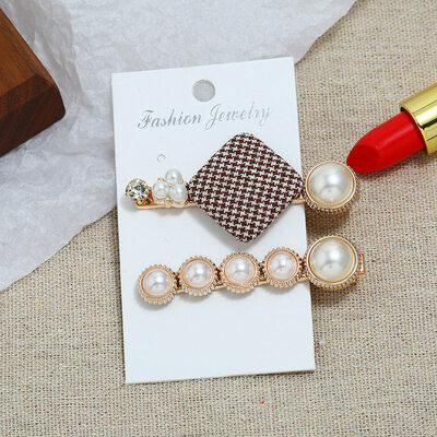 Pearl Hair Clip Headwear Sweet Pearl Hairpin Lattice Word Clip Sid Two piece Set Pearl Alloy Resin Hairpin Headdress Accessories
Pearl Hair Clip Headwear Sweet Pearl Hairpin Lattice Word Clip Sid Two piece Set Pearl Alloy Resin Hairpin Headdress Accessories