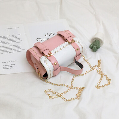 Fashion casual chain Messenger bag female simple versatile shoulder bag 2019 new Sen temperament contrast color small square bag
Fashion casual chain Messenger bag female simple versatile shoulder bag 2019 new Sen temperament contrast color small square bag