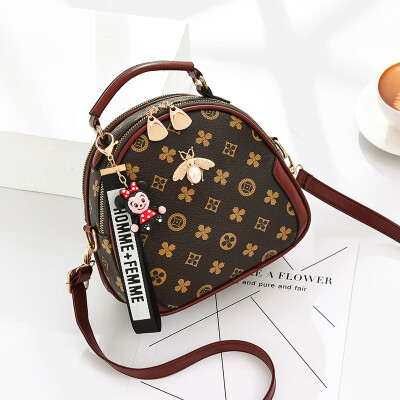 Summer womens bags spring fashion net red with small bags foreign style shoulder Messenger bag
Summer womens bags spring fashion net red with small bags foreign style shoulder Messenger bag