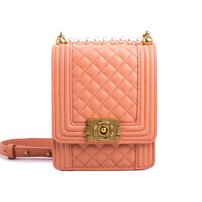 Lingge pearl chain bag 2019 new Korean casual fashion wild single shoulder slung on the new small bag handbag
Lingge pearl chain bag 2019 new Korean casual fashion wild single shoulder slung on the new small bag handbag