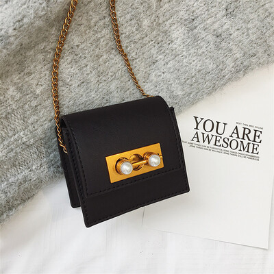 Qiao Bani 2019 new European&American style fashion simple chain bag mini loaded cute shoulder diagonal trend handbags
Qiao Bani 2019 new European&American style fashion simple chain bag mini loaded cute shoulder diagonal trend handbags