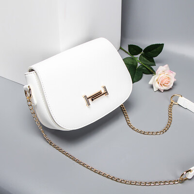 Summer ins girls in the Korean version of the Chaozhou 2019 single shoulder slant bag fashion chain bag simple
Summer ins girls in the Korean version of the Chaozhou 2019 single shoulder slant bag fashion chain bag simple