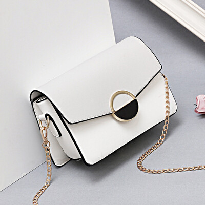 Korean version of the small square package Korean version of the round lock small bag chain slung shoulder bag
Korean version of the small square package Korean version of the round lock small bag chain slung shoulder bag