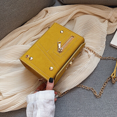 French small bag female 2019 new wave Korean fashion rivet chain bag wild single shoulder slung small square bag
French small bag female 2019 new wave Korean fashion rivet chain bag wild single shoulder slung small square bag
