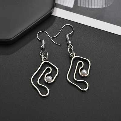 New Alloy Gold Stud Earrings Necklace Combination Sweet Cutout Leaves Imitation Pearl Stud Earrings Wedding Party Jewelry Set
New Alloy Gold Stud Earrings Necklace Combination Sweet Cutout Leaves Imitation Pearl Stud Earrings Wedding Party Jewelry Set