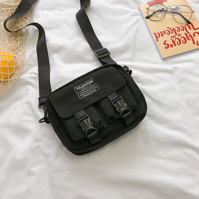 Fashion personality letter crossbody bag 2019 new casual sports wild shoulder bag female temperament canvas small square bag
Fashion personality letter crossbody bag 2019 new casual sports wild shoulder bag female temperament canvas small square bag