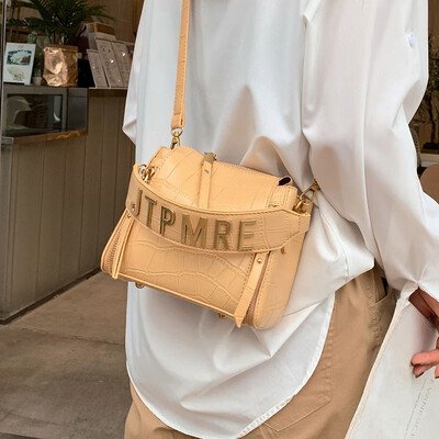 Net red small bag female bag 2019 new wave fashion bucket bag wild shoulder bag small fresh ins messenger bag
Net red small bag female bag 2019 new wave fashion bucket bag wild shoulder bag small fresh ins messenger bag