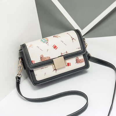 Summer ins super hot girl 2019 Korean version of single shoulder slanting bag fashion students straddle
Summer ins super hot girl 2019 Korean version of single shoulder slanting bag fashion students straddle
