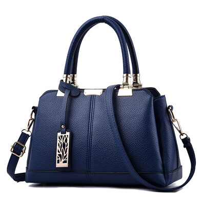 AOILDLLI 100 PU leather Women handbags 2018 New tide female bag Crossbody Bag shaped sweet lady Shoulder Handbag
AOILDLLI 100 PU leather Women handbags 2018 New tide female bag Crossbody Bag shaped sweet lady Shoulder Handbag