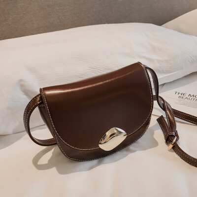 Net red black bag female 2018 autumn&winter new wave Korean version of the simple fashion small square bag wild shoulder Messenger bag
Net red black bag female 2018 autumn&winter new wave Korean version of the simple fashion small square bag wild shoulder Messenger bag