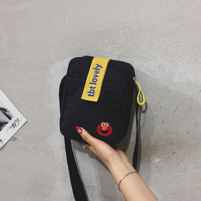 Small cloth bag female new 2019 tide Korean version of the casual wild girl canvas bag Japanese small fresh slung shoulder bag
Small cloth bag female new 2019 tide Korean version of the casual wild girl canvas bag Japanese small fresh slung shoulder bag