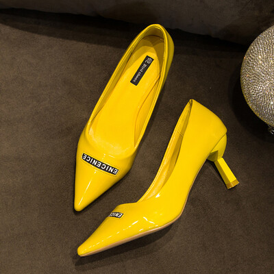 Shoe women in summer Korean version of high-heeled shoes women fine with casual temperament Joker shallow pointed shoes women
Shoe women in summer Korean version of high-heeled shoes women fine with casual temperament Joker shallow pointed shoes women