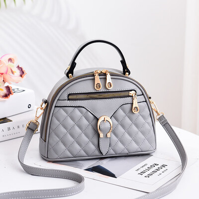 Small bag female 2019 new cool womens bag Korean version of the fresh small fragrance style fashion shoulder Messenger bag
Small bag female 2019 new cool womens bag Korean version of the fresh small fragrance style fashion shoulder Messenger bag
