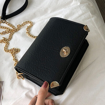 Retro Port style chic chain small bag Girl 2019 New Chaohan version of 100 lap oblique satchel single shoulder bag 
Retro Port style chic chain small bag Girl 2019 New Chaohan version of 100 lap oblique satchel single shoulder bag