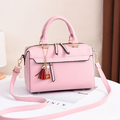 2019 new cool fashion casual womens bag elegant slung shoulder bag European&American bags
2019 new cool fashion casual womens bag elegant slung shoulder bag European&American bags