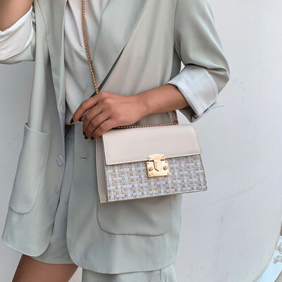 Summer fashion chain bag female 2019 new wave Korean version of the wild single shoulder woolen Messenger bag simple small square bag
Summer fashion chain bag female 2019 new wave Korean version of the wild single shoulder woolen Messenger bag simple small square bag