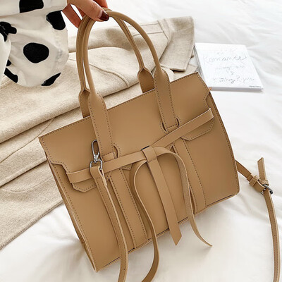 North bag autumn tide bag womens bag new 2019 foreign gas Korean version 100 lap single shoulder slant handheld small square bag
North bag autumn tide bag womens bag new 2019 foreign gas Korean version 100 lap single shoulder slant handheld small square bag