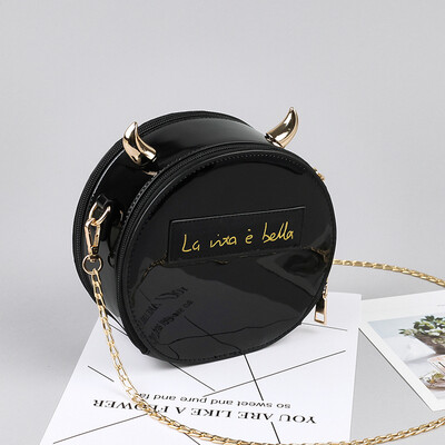 Bag female 2019 new ins super fire Korean fashion personality casual wild chain shoulder slung small round bag
Bag female 2019 new ins super fire Korean fashion personality casual wild chain shoulder slung small round bag