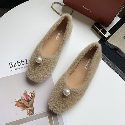 Fur shoes Female autumn bean shoes with velvet&warm cotton shoes with flat bottom ladle shoes for pregnant women
Fur shoes Female autumn bean shoes with velvet&warm cotton shoes with flat bottom ladle shoes for pregnant women