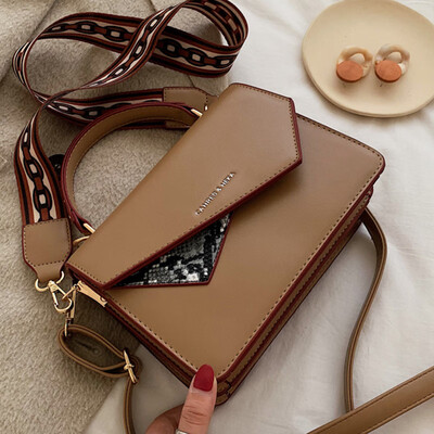 Contrasting casual small bag women 2019 new Korean texture small square bag fashion Joker shoulder Messenger bag
Contrasting casual small bag women 2019 new Korean texture small square bag fashion Joker shoulder Messenger bag