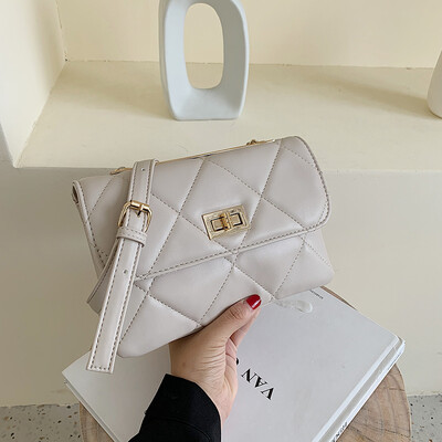 Rhombog chain bag network celebrity retro lock bag chic new 2019 simple female bag oblique satchel bag
Rhombog chain bag network celebrity retro lock bag chic new 2019 simple female bag oblique satchel bag