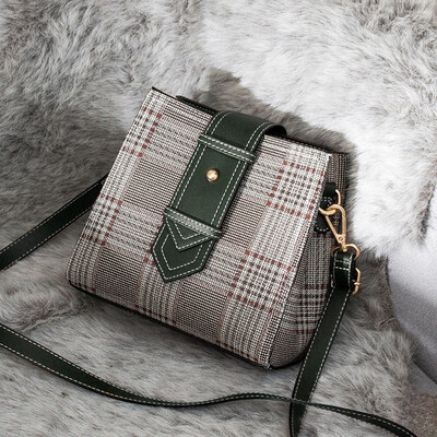 Winter&winter small womens fashion-style high-quality single-shoulder large-capacity water-bucket bag
Winter&winter small womens fashion-style high-quality single-shoulder large-capacity water-bucket bag
