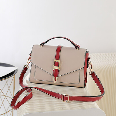 In summer ins ultra-hot portable girls are in vogue in Korean version of Joker shoulder bag messenger bag
In summer ins ultra-hot portable girls are in vogue in Korean version of Joker shoulder bag messenger bag