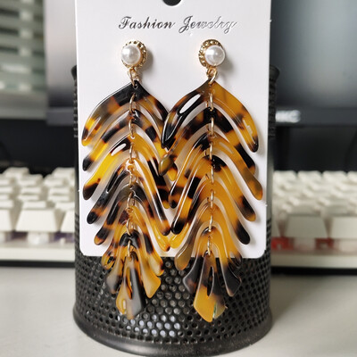 Hot Personality Brand Leaf Acrylic Plant ZA Dangle Earrings Pearl boucle doreille femme 2019 for Women Party Jewelry Gift
Hot Personality Brand Leaf Acrylic Plant ZA Dangle Earrings Pearl boucle doreille femme 2019 for Women Party Jewelry Gift