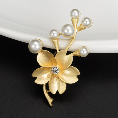 Simple Imitation Pearl Brooch Tulip Flower Female Korean Lady All-match Sweater Suit Jacket Brooches Jewelry Hot Sale
Simple Imitation Pearl Brooch Tulip Flower Female Korean Lady All-match Sweater Suit Jacket Brooches Jewelry Hot Sale