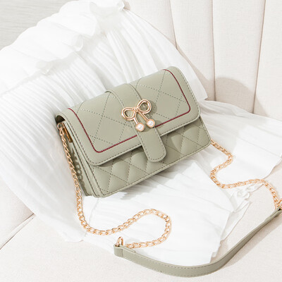Ins super-hot lady Korean version of small square bag with foreign chain fashion with one shoulder&one shoulder inclined bag
Ins super-hot lady Korean version of small square bag with foreign chain fashion with one shoulder&one shoulder inclined bag
