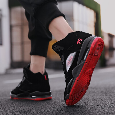 2019 new Korean version of the trend of cotton shoes Gaobang sports shoes mens casual plus velvet high shoes summer warm shoes
2019 new Korean version of the trend of cotton shoes Gaobang sports shoes mens casual plus velvet high shoes summer warm shoes