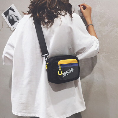Net red small bag female 2019 new texture wild natural small square bag Korean student canvas shoulder Messenger bag
Net red small bag female 2019 new texture wild natural small square bag Korean student canvas shoulder Messenger bag