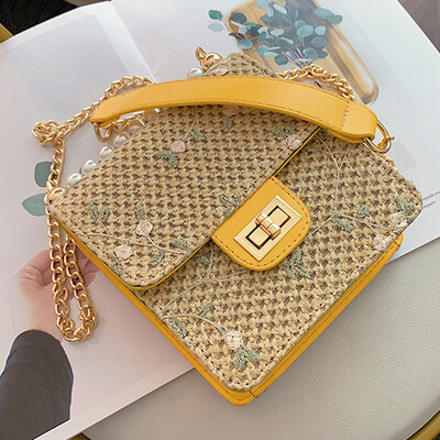 Summer womens new 2019 oblique satchel bag with ins chain single shoulder bag made of small square bag made by Herba officinalis
Summer womens new 2019 oblique satchel bag with ins chain single shoulder bag made of small square bag made by Herba officinalis
